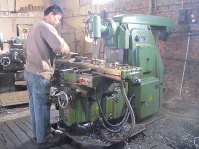 廠區(qū)設(shè)備